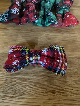 Load image into Gallery viewer, Christmas Gift Box