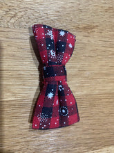 Load image into Gallery viewer, Christmas Gift Box