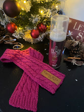 Load image into Gallery viewer, Scarf and Spray Gift Box - Pink