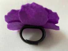 Load image into Gallery viewer, Remembrance Day Collar Poppies